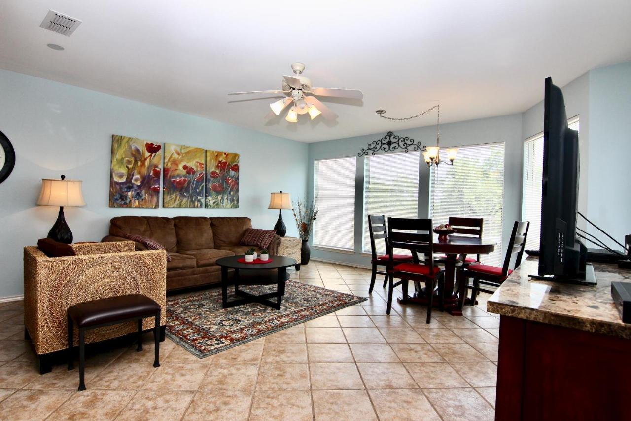 Waterwheel Retreat Apartment New Braunfels Bagian luar foto