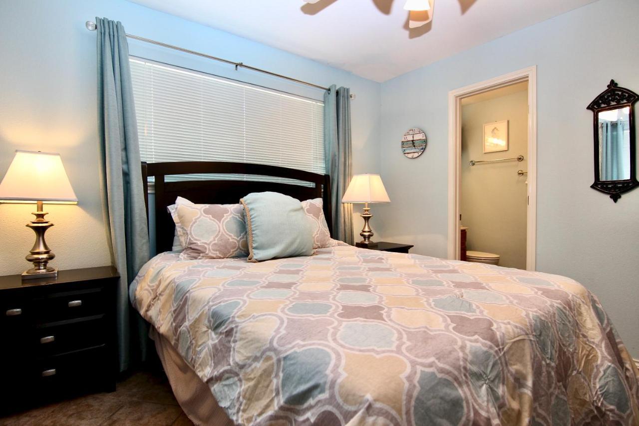 Waterwheel Retreat Apartment New Braunfels Bagian luar foto